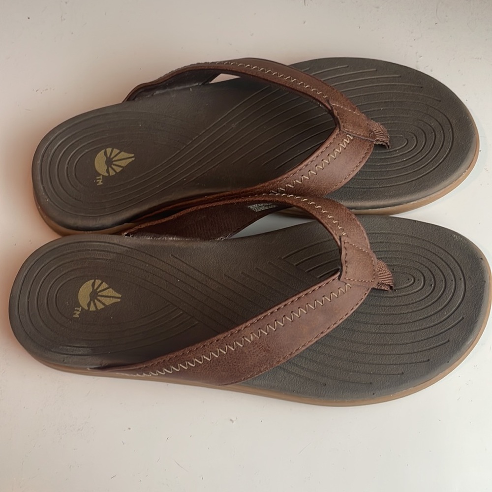 O’Rageous flip flop sandals boys 4